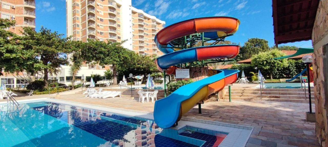 Apartamento Imperio Romano - 2 Quartos, 24Hs Piscina カルダス・ノバス エクステリア 写真